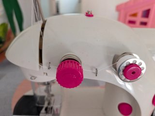 Máquina de coser Entre Puntadas