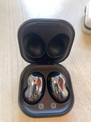 Auriculares Samsung Sound by AKG Negros