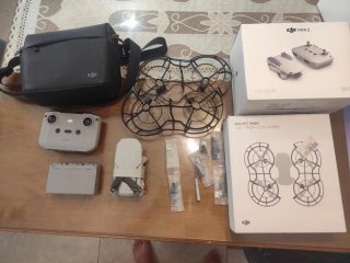 DJI Mini 2 Drone con Accesorios