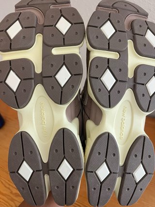 New Balance 9060 Beige/Marrone