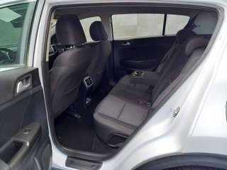 KIA SPORTAGE 1.6 CRDI MHEV Business 100kW (136CV) 4x4