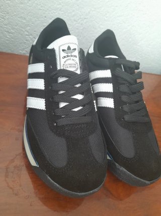 Zapatillas Adidas SL 72 Mujer Negras Blancas