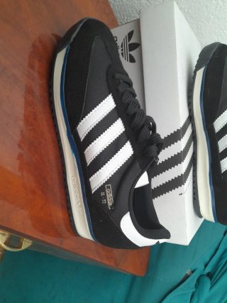 Zapatillas Adidas SL 72 Mujer Negras Blancas