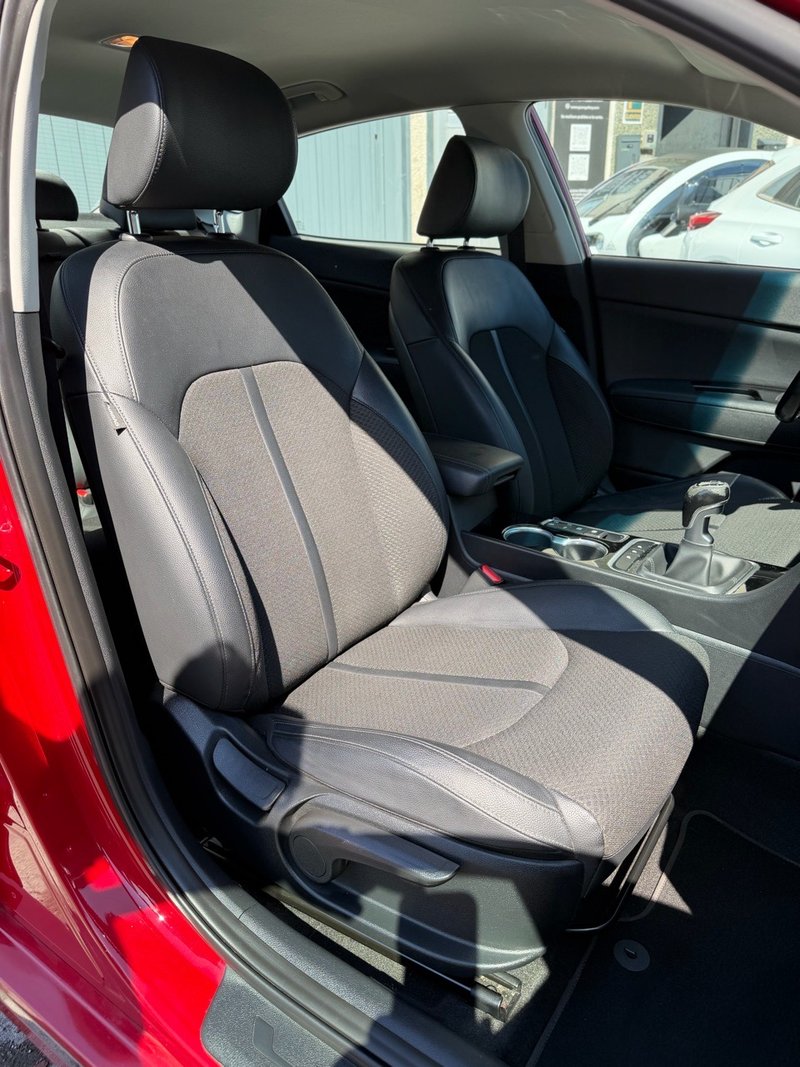 Kia Magentis 2019, foto 13