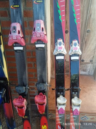 ESQUÍS (KASTLE, ELAN, ROSSIGNOL, MBS, OLVIN)