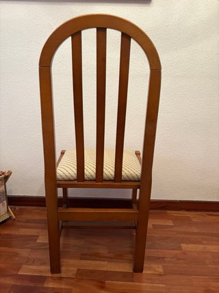 4 Sillas de Comedor Madera y Tela