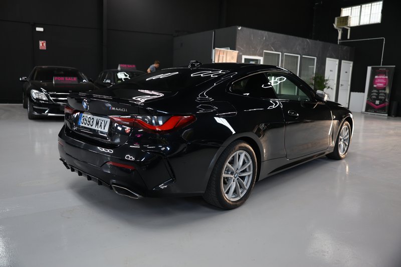 BMW Serie 4 2023, foto 9