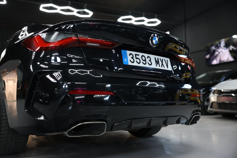 BMW Serie 4 2023, foto 10