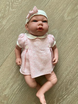 Muñeca bebé realista rosa