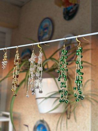 Pendientes largos crochet dorados y verdes