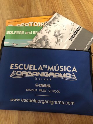 Libros Piano Yamaha Repertoire y Solfege