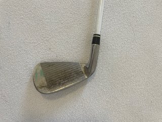 Palo de golf Wilson Staff Hierro 7