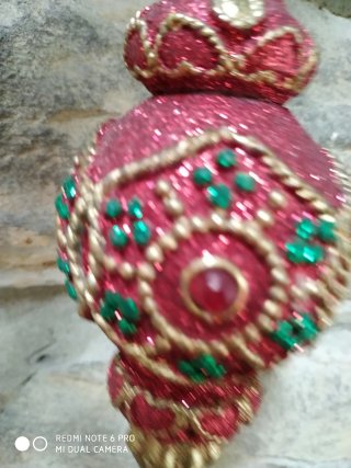Abalorio decorativo con un diseño barroco