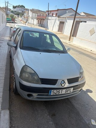 Renault Clio 2002
