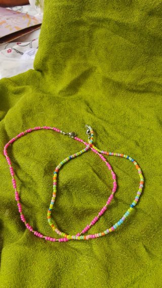 Collares veraniegos alegres nuevos