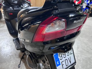 Suzuki Burgman 250