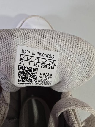 Zapatillas Adidas Blancas y Negras