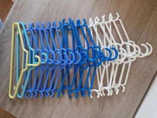 17 Perchas Infantiles Plástico