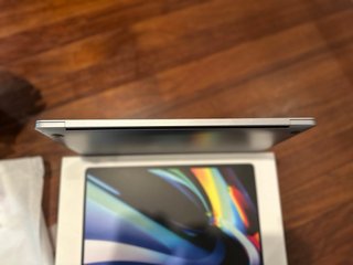 MacBook Pro 16 i9 2.4GHz 32GB RAM 512GB