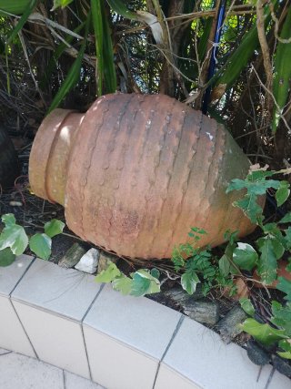 Tinaja de terracota antigua Entre 100 y 200 años