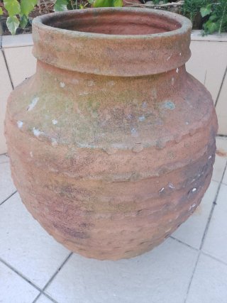 Tinaja de terracota antigua Entre 100 y 200 años