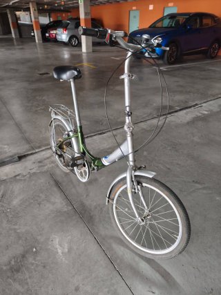 Bicicleta Plegable Verde y Plata