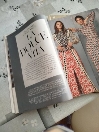 Revista Hola Fashion