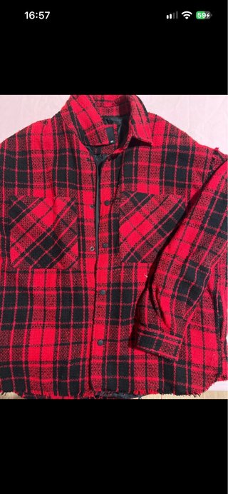 Sobrecamisa cuadros Zara roja y negra