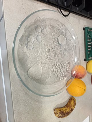 Plato frutero cristal labrado.