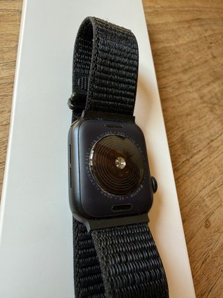 Apple Watch SE 40mm Midnight Aluminium