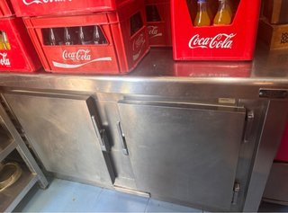 Camara yMesa Fría 2 Puertas Acero Inoxidable
