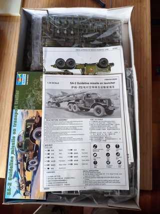 Trumpeter 1/35 SA-2 Guidel. Missile con Transporte