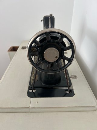 Máquina de coser Singer antigua