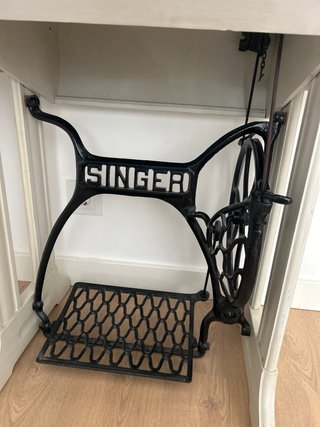 Máquina de coser Singer antigua