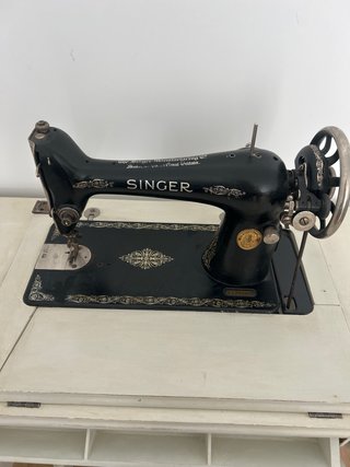 Máquina de coser Singer antigua