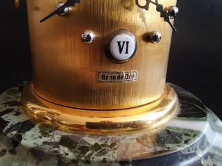 Llamativo reloj antiguo arlequín marca Burro sl.
