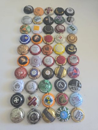 Chapas de cava estatales y extranjeras.