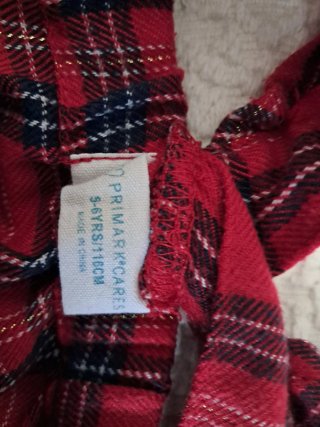 Vestido de cuadros para niña