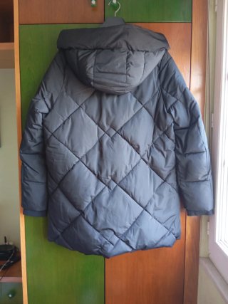 Plumas de invierno acolchada negra, talla grande