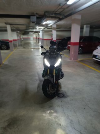 Honda X-adv 750