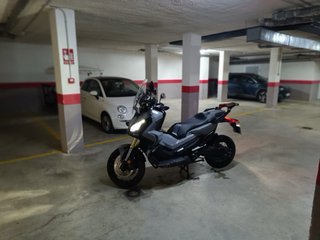 Honda X-adv 750