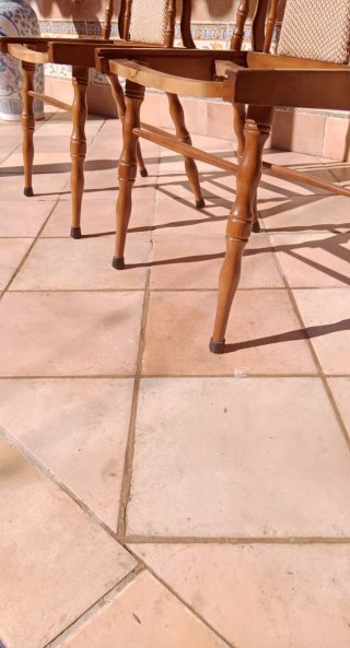 Juego de 2 sillas de madera