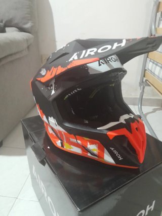 Casco Airoh Negro Naranja talla M