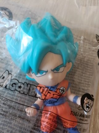 Goku Super Saiyan Blue Burger King sin abrir