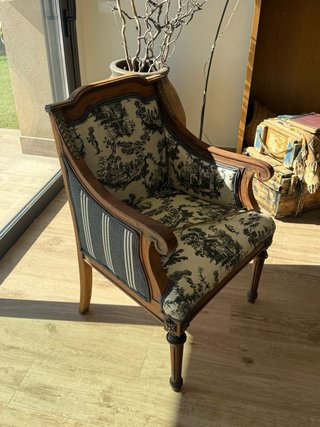 Sillón antiguo Estilo Francés Toile de Jouy