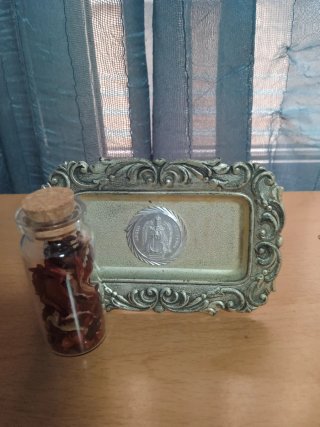 Bandejita Virgen Del Prado con Adorno y  2Dosifica