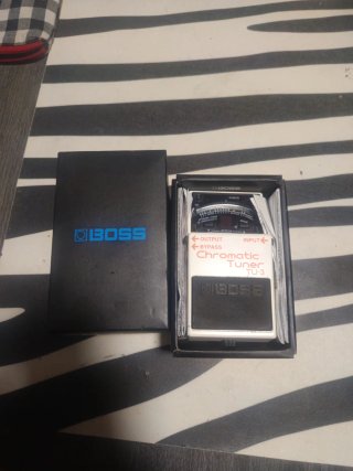 Boss TU-3 Afinador Cromático