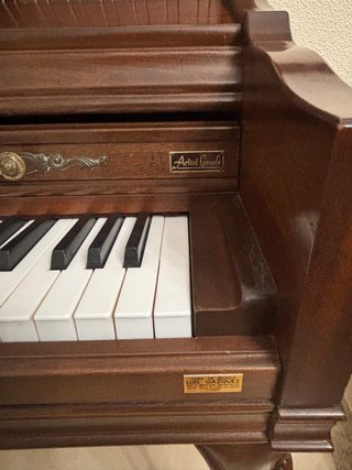 Piano Kimball Artist Console Elegante
