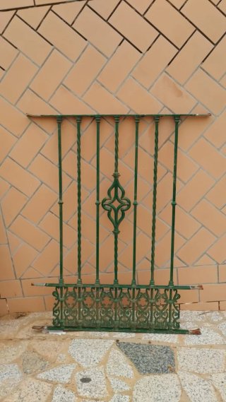 Reja de hierro macizo decarativo