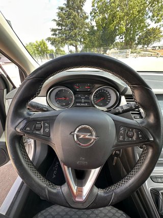 Opel Astra Selective 1.6 CDTi 81 kW (110 CV) - 201